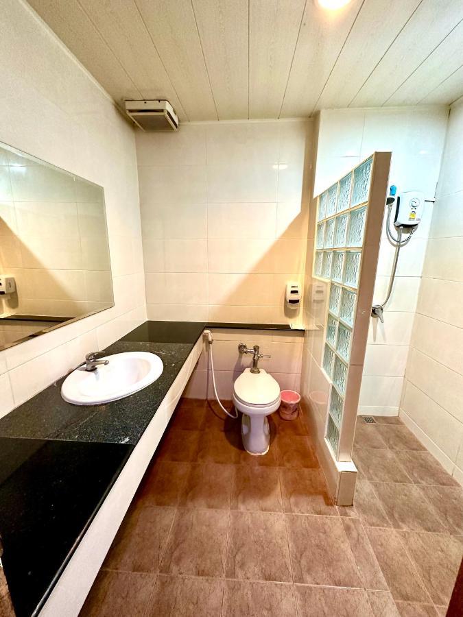 Bansuan Resort Nakhon Sawan Ngoại thất bức ảnh