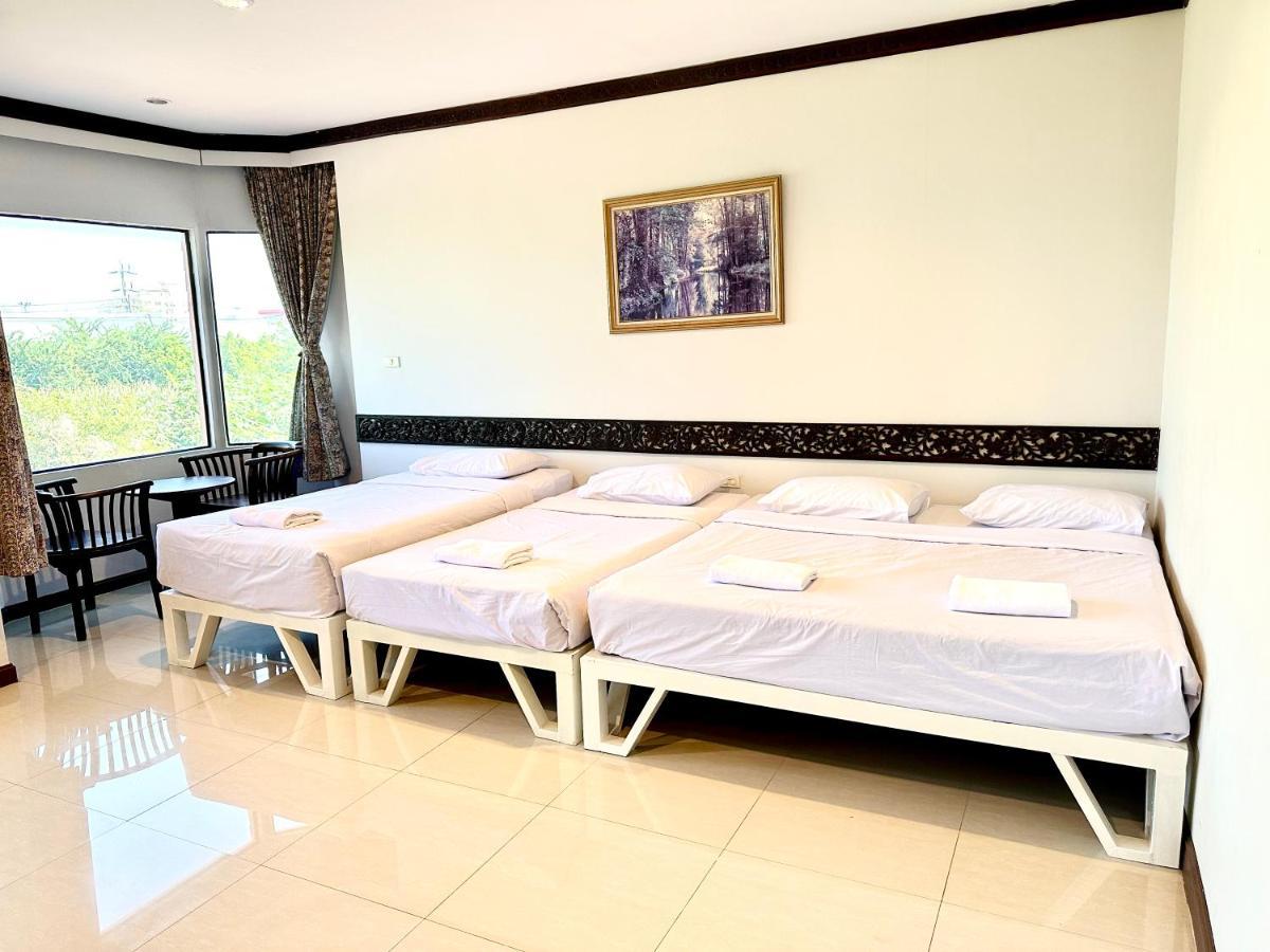 Bansuan Resort Nakhon Sawan Ngoại thất bức ảnh