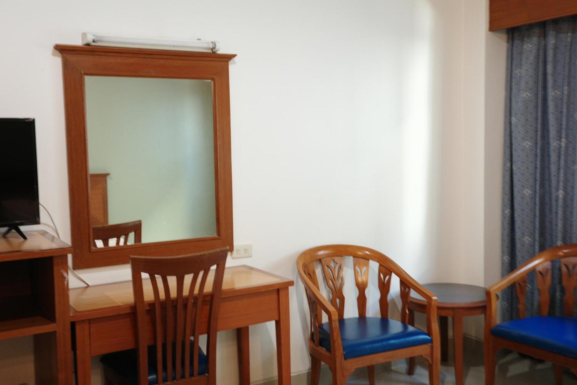 Bansuan Resort Nakhon Sawan Ngoại thất bức ảnh
